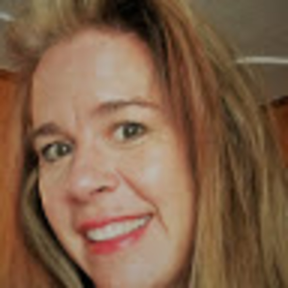 Meet your Posher, Julia m.